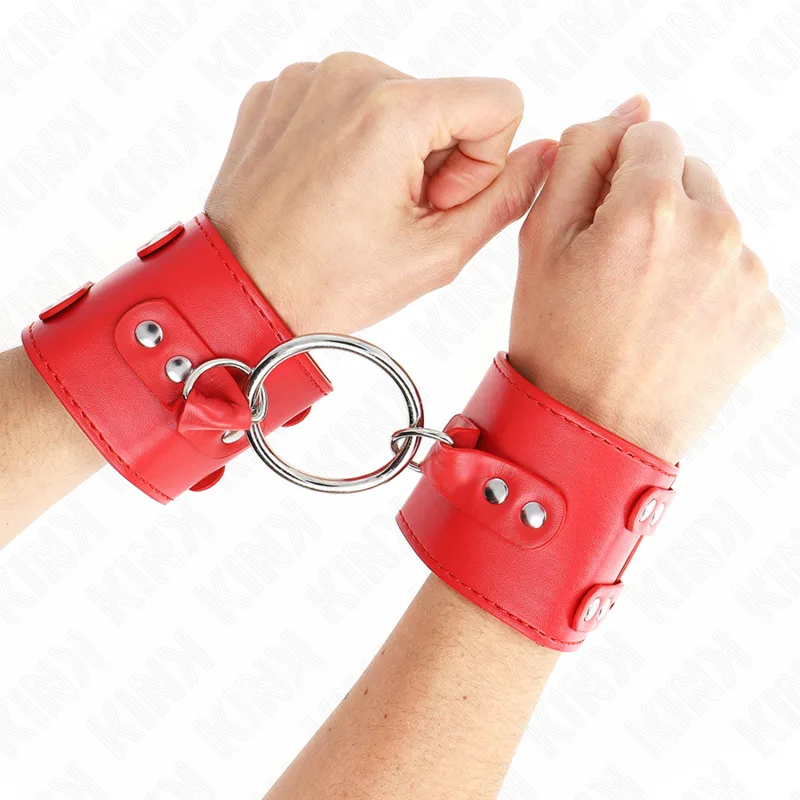 Kink Fasta Handledsrestriktioner med D-ring och Nitdetaljer – Justerbara Röda Manschetter (17–22 cm x 6,5 cm)